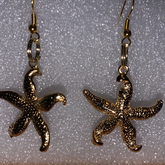 🏝Starfish earrings 🏝 - Picture 2 of 3
